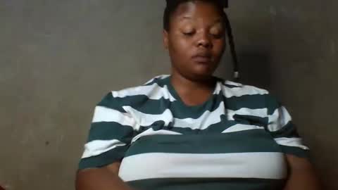 queen2302 online show from April 12, 7:57 am