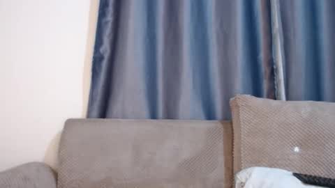 emmie online show from April 7, 1:50 am