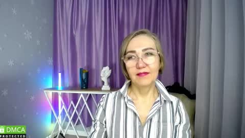 Snapshot of queen_a_n_i chatting on November 3, 3:57 pm A N I Ill be here on December 1st online show from November 3, 3:57 pm