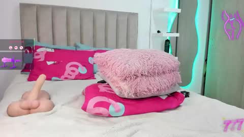  QUEEN ANTONELLA  online show from March 17, 12:15 am