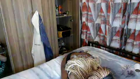 Snapshot of queen_asha chatting on June 16, 5:59 pm queen_asha online show from June 16, 5:59 pm