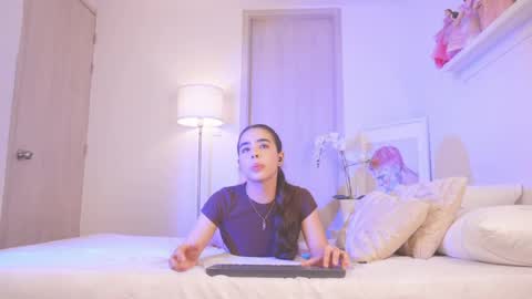 Sofia online show from April 12, 3:44 am