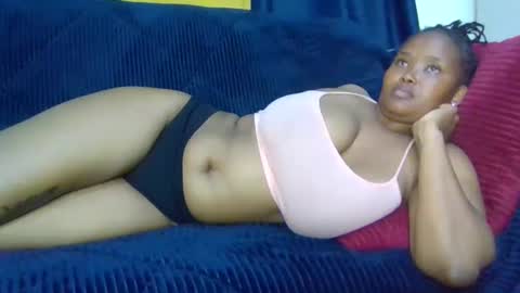 Snapshot of queen_doli chatting on April 24, 9:17 pm queen_doli online show from April 24, 9:17 pm
