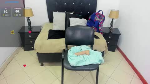 Snapshot of queen_ebony_69 chatting on February 2, 10:24 am Queen online show from February 2, 10:24 am