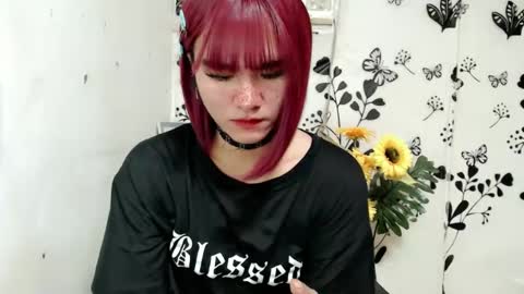 Snapshot of queen_elicktra chatting on February 4, 5:45 pm JOY online show from February 4, 5:45 pm