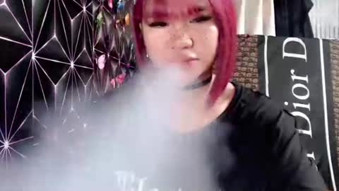 Snapshot of queen_elicktra chatting on November 18, 12:16 am JOY online show from November 18, 12:16 am