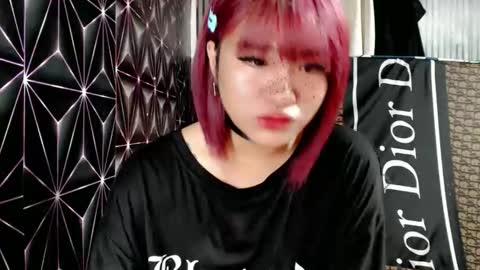 Snapshot of queen_elicktra chatting on December 5, 11:30 am JOY online show from December 5, 11:30 am