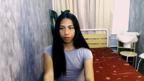 queen_gia online show from April 11, 7:45 am