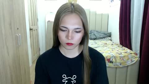 shawny online show from April 14, 3:12 am