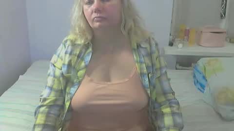 queen_jane8 online show from October 16, 4:30 pm