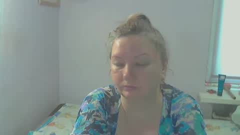 queen_jane8 online show from April 12, 9:03 am
