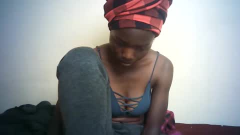 queen_joan online show from February 4, 9:28 am