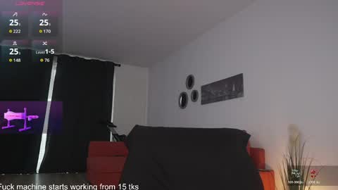 queen_leylla online show from May 22, 5:36 am