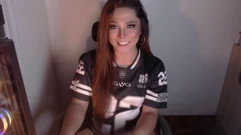 Snapshot of queen_of_all_queens chatting on October 5, 11:52 am samantha online show from October 5, 11:52 am