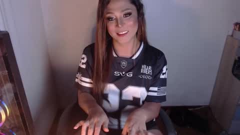 Snapshot of queen_of_all_queens chatting on November 11, 9:31 am samantha online show from November 11, 9:31 am