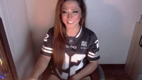 Snapshot of queen_of_all_queens chatting on November 20, 7:52 am samantha online show from November 20, 7:52 am