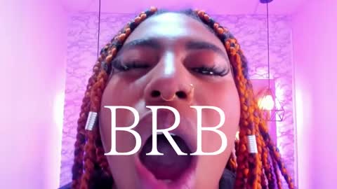 Snapshot of queen_perla_ chatting on January 15, 3:29 pm online show from January 15, 3:29 pm