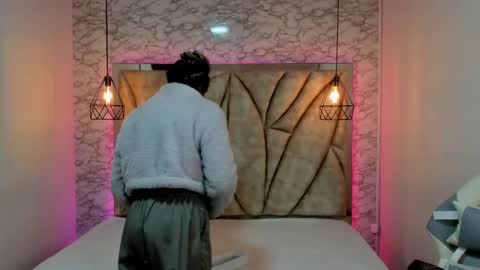 Snapshot of queen_perla_ chatting on January 26, 2:52 pm online show from January 26, 2:52 pm