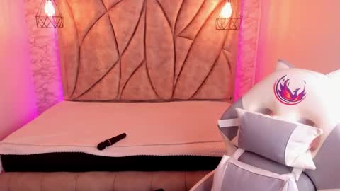 Snapshot of queen_perla_ chatting on January 26, 5:55 pm online show from January 26, 5:55 pm