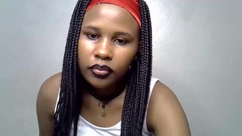 Snapshot of queen_polite chatting on December 20, 6:53 am queen_polite online show from December 20, 6:53 am