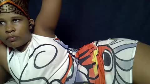 queen_polite1 online show from April 9, 6:19 am