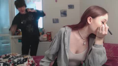 Snapshot of queen_x_joker chatting on February 2, 11:42 am queen_x_joker online show from February 2, 11:42 am