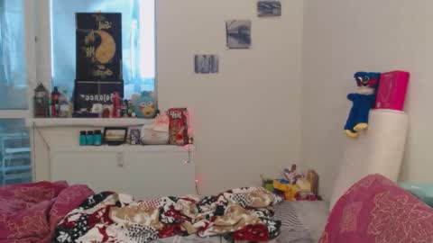 Snapshot of queen_x_joker chatting on February 5, 12:21 pm queen_x_joker online show from February 5, 12:21 pm