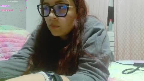 queen_xv online show from March 31, 2:35 am