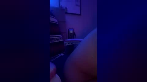 Snapshot of queenbish90 chatting on July 16, 4:07 am KelseyRose online show from July 16, 4:07 am