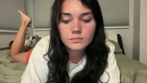 Snapshot of queencassidyy chatting on November 14, 1:04 am Cassidy online show from November 14, 1:04 am