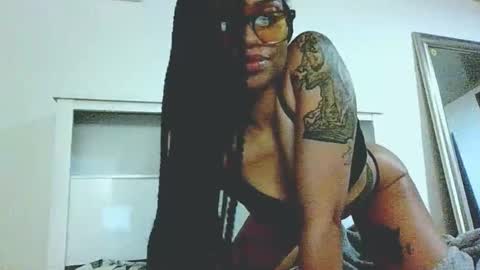 Snapshot of queendom_ing chatting on November 9, 2:54 am Sweet Goddess online show from November 9, 2:54 am