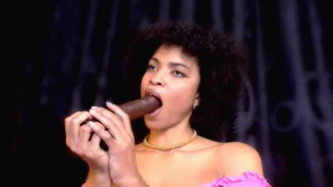 Snapshot of queendom_ing chatting on November 27, 11:29 pm Sweet Goddess online show from November 27, 11:29 pm