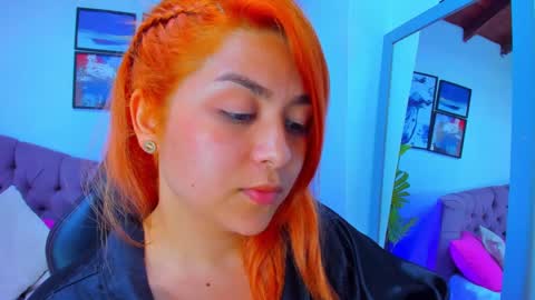 Snapshot of queengrett chatting on February 19, 1:18 am Queen online show from February 19, 1:18 am