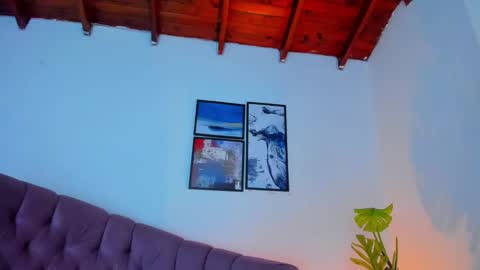 Snapshot of queengrett chatting on March 12, 1:14 am Queen online show from March 12, 1:14 am