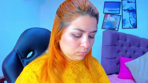 Snapshot of queengrett chatting on September 18, 6:32 pm Queen online show from September 18, 6:32 pm