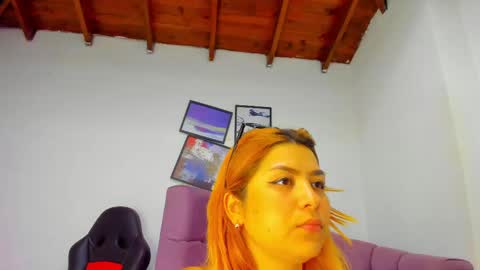 Snapshot of queengrett chatting on September 28, 4:23 pm Queen online show from September 28, 4:23 pm