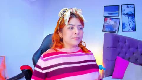 Snapshot of queengrett chatting on October 31, 6:53 pm Queen online show from October 31, 6:53 pm