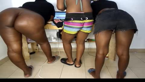 Nina online show from March 18, 7:00 am