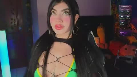 Snapshot of queenlamia chatting on July 29, 11:03 pm Taurus online show from July 29, 11:03 pm