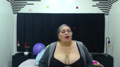 VickyBoobss online show from March 14, 1:05 pm