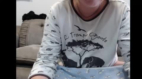 Snapshot of queenmymind chatting on October 13, 12:38 pm queenmymind online show from October 13, 12:38 pm