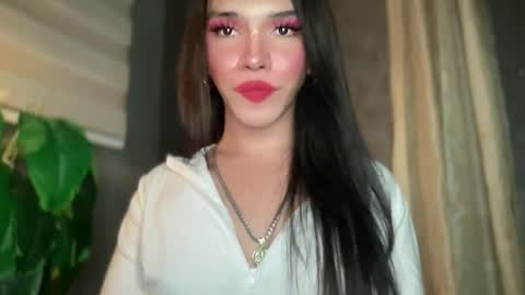 QUEEN online show from April 9, 1:16 pm