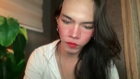 QUEEN online show from April 16, 9:04 pm