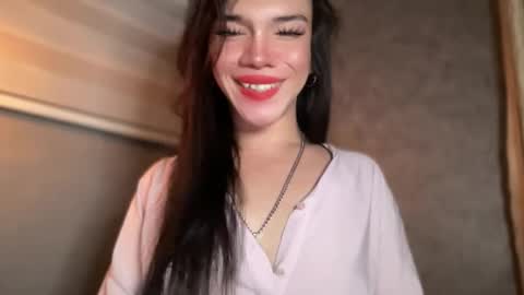 QUEEN online show from April 23, 3:19 am