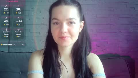 QueenOfModels online show from February 12, 5:57 am