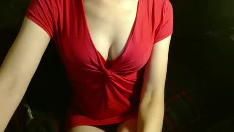 queenoftenderness online show from February 18, 6:37 pm