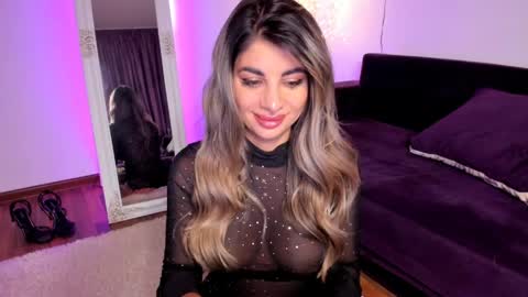 Snapshot of queenofyouredreams chatting on May 17, 9:55 pm Queennofyuredreams online show from May 17, 9:55 pm