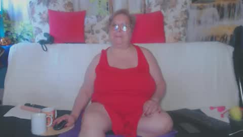 QueenPammy online show from October 17, 7:11 am