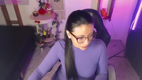 queenrose94 online show from April 7, 2:17 pm