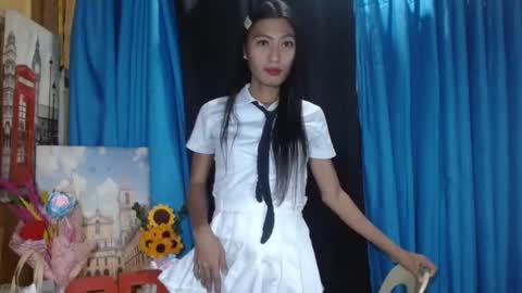 Snapshot of queensteffi chatting on December 12, 12:44 pm queensteffi online show from December 12, 12:44 pm